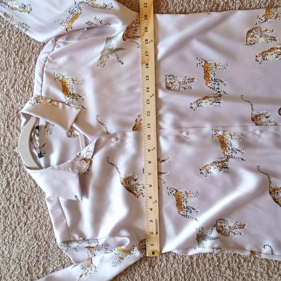 Zara button down animal leopard print long sleeves blouse top EUC - Picture 9 of 9